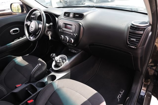 Used 2016 Kia Soul FWD image 21