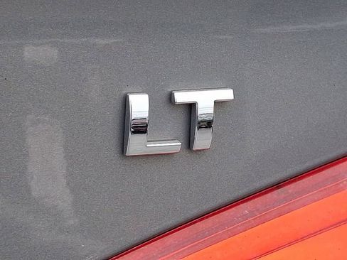 Certified 2017 Chevrolet Cruze LT FWD image 30