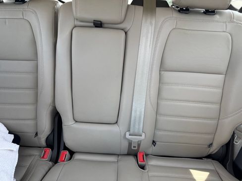 Used 2018 Ford Escape Titanium w/ Ford Safe & Smart Package AWD/4WD image 9