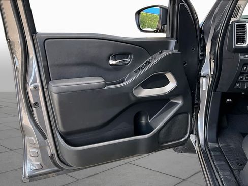 Used 2024 Nissan Frontier SV w/ SV Convenience Package AWD/4WD image 22