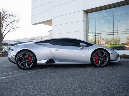 Used 2023 Lamborghini Huracan Tecnica image 12