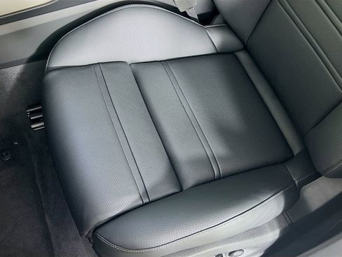 New 2026 Porsche Cayenne Turbo AWD/4WD image 22