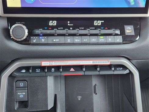 Used 2026 Toyota Tundra Limited image 14