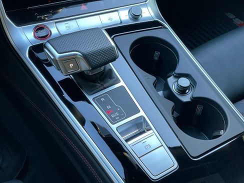 Used 2025 Audi S6 Premium Plus image 36