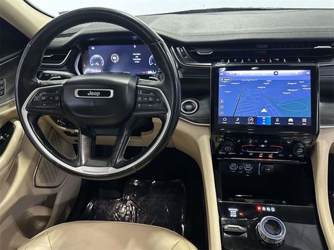 Used 2021 Jeep Grand Cherokee L Limited image 20