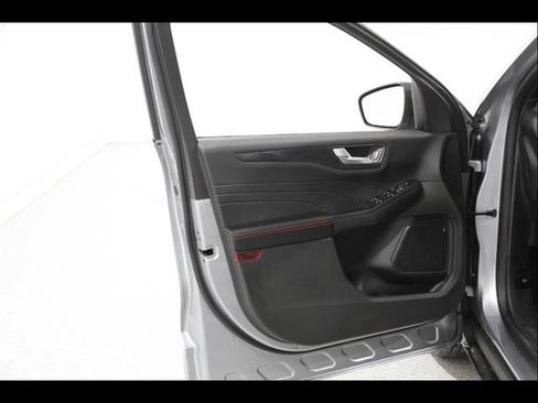 Used 2024 Ford Escape ST-Line w/ Tech Pack #1 image 4