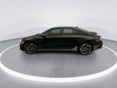 Used 2024 Hyundai Ioniq 6 SEL RWD image 3