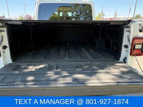 Used 2021 Jeep Gladiator Mojave AWD/4WD image 7