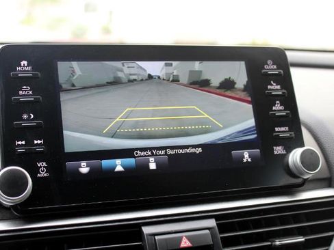 Used 2019 Honda Accord EX image 31