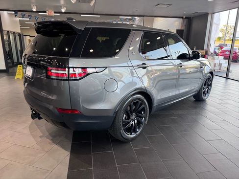 Used 2019 Land Rover Discovery HSE image 3