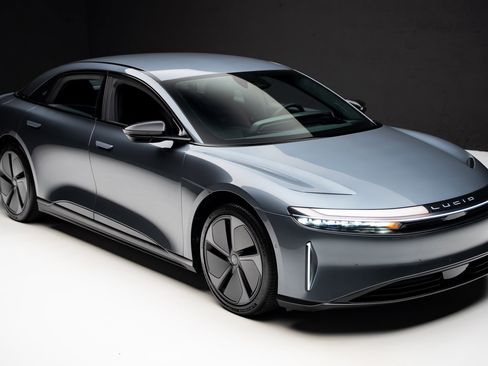 Used 2025 Lucid Air Pure image 40