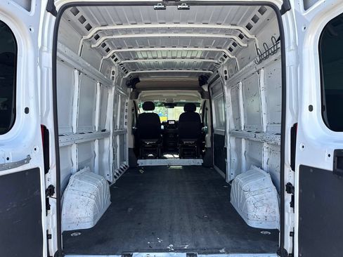 Used 2023 RAM ProMaster 2500 FWD image 19