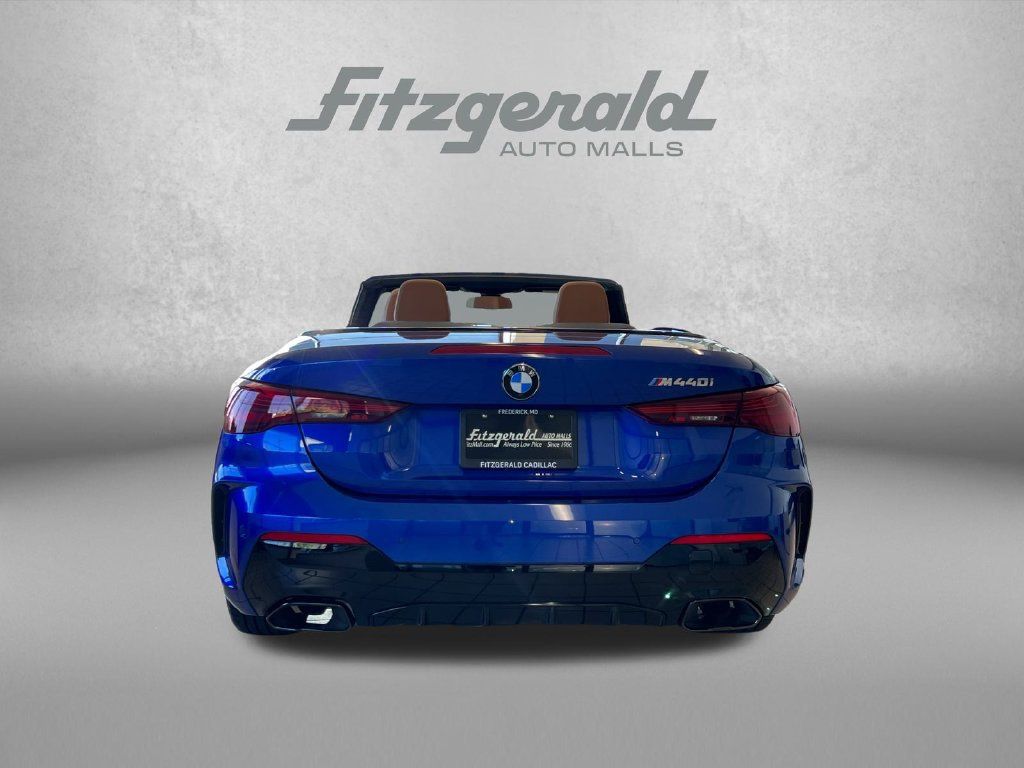 Used 2025 BMW M440i Convertible RWD image 13