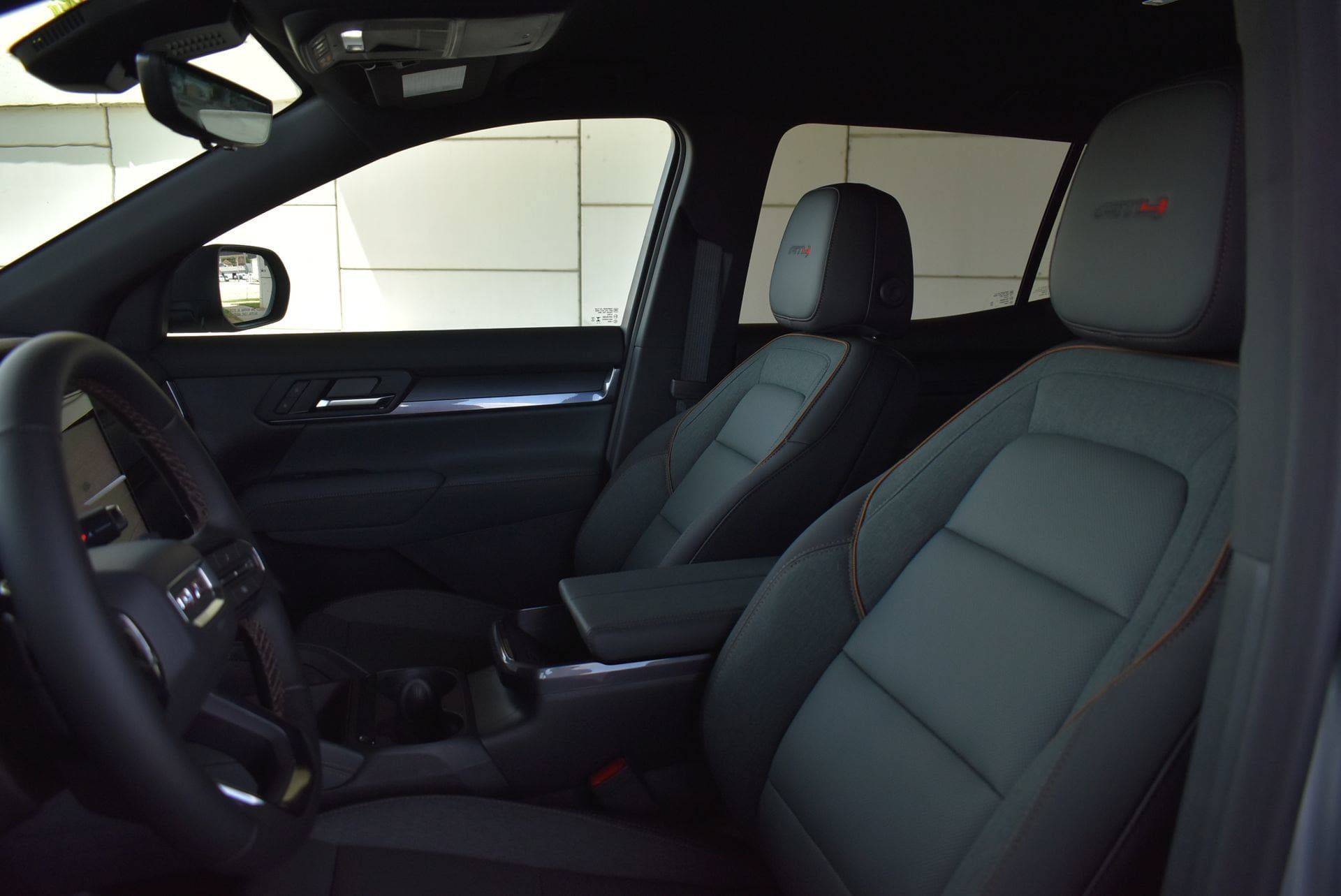 New 2026 GMC Terrain AT4 w/ Technology Package II AWD/4WD image 16