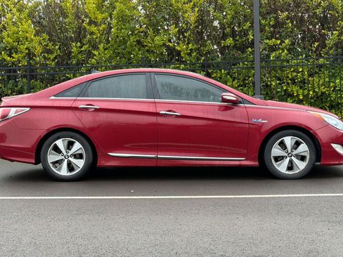 Used 2012 Hyundai Sonata Hybrid w/ Ultimate Pkg image 3