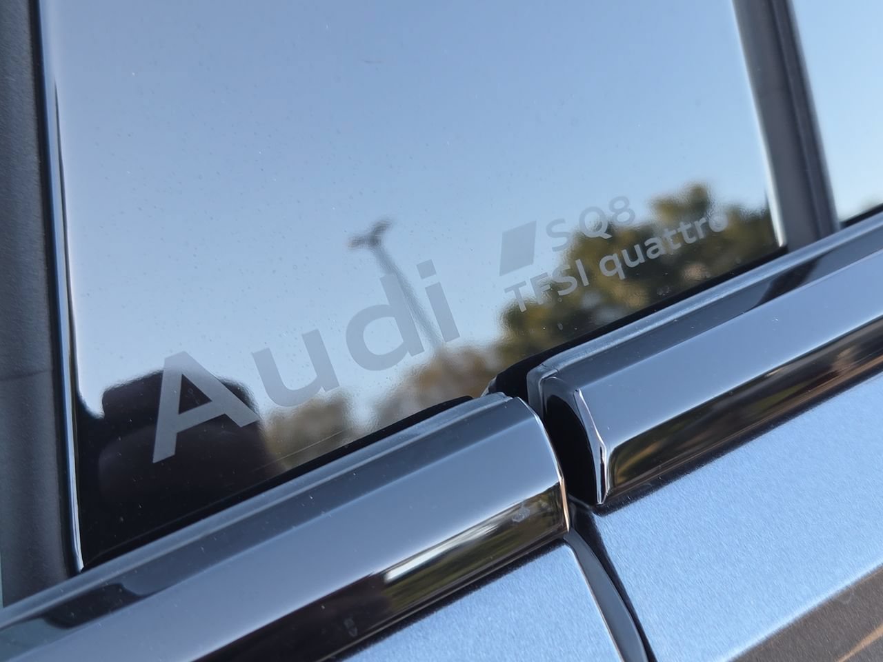 Used 2024 Audi SQ8 Prestige w/ Prestige Package AWD/4WD image 33