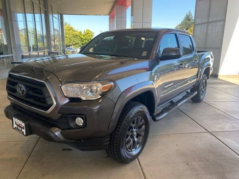 Certified 2023 Toyota Tacoma SR5 RWD image 4