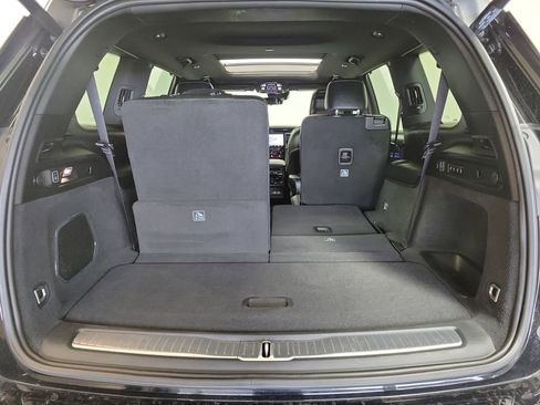 Used 2023 Jeep Grand Cherokee L Overland w/ Luxury Tech Group IV RWD image 27