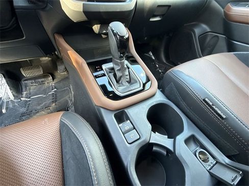 Certified 2025 Subaru Forester Touring image 21