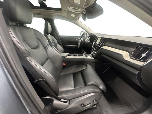 Used 2018 Volvo XC60 T8 Inscription w/ Advanced Package AWD/4WD image 18
