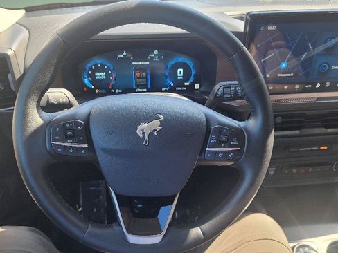 Used 2025 Ford Bronco Sport Outer Banks w/ Outer Banks Tech Package+ AWD/4WD image 4