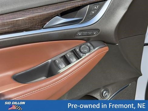 Used 2021 Buick Enclave Avenir w/ Avenir Technology Package AWD/4WD image 14