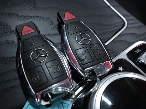 Used 2017 Mercedes-Benz C 300 4MATIC Sedan image 25