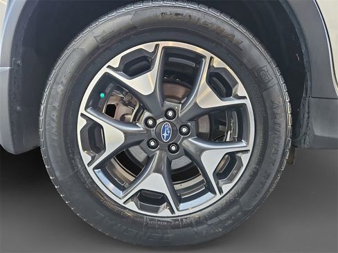 Used 2019 Subaru Crosstrek 2.0i Premium w/ Moonroof Package image 10