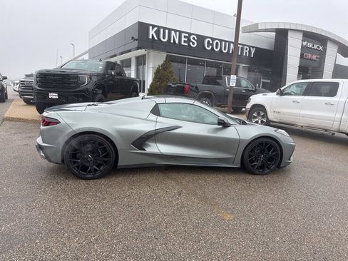 Used 2024 Chevrolet Corvette Stingray Preferred Conv w/ Battery Protection Package image 9