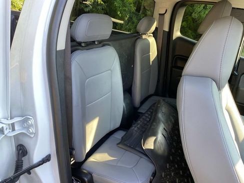 Used 2020 Chevrolet Colorado W/T w/ WT Convenience Package RWD image 29