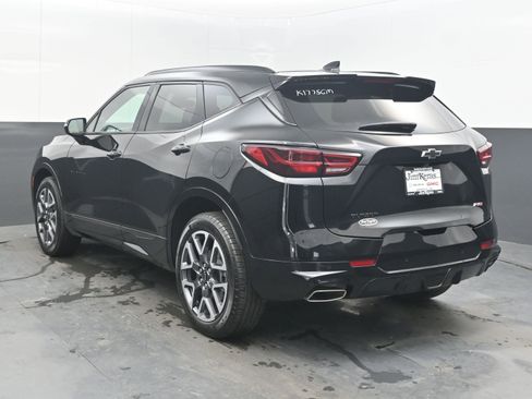 Used 2025 Chevrolet Blazer RS FWD image 8