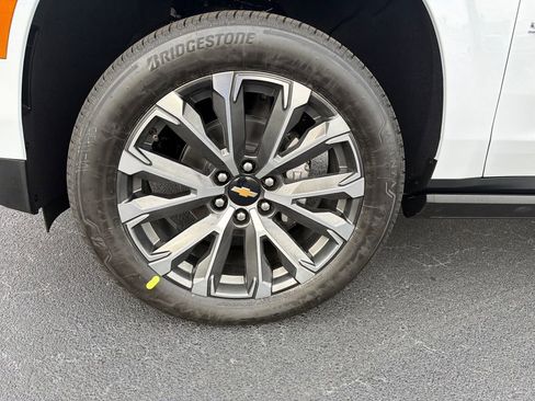 New 2026 Chevrolet Suburban High Country image 30