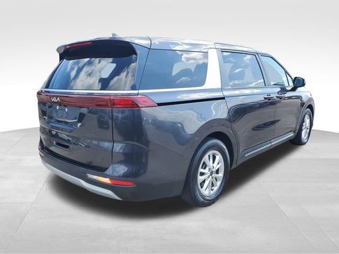 Used 2022 Kia Carnival LX FWD image 4