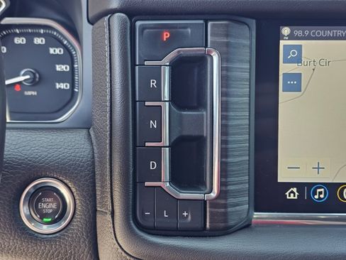 Used 2021 GMC Yukon XL Denali w/ Denali Ultimate Package AWD/4WD image 27