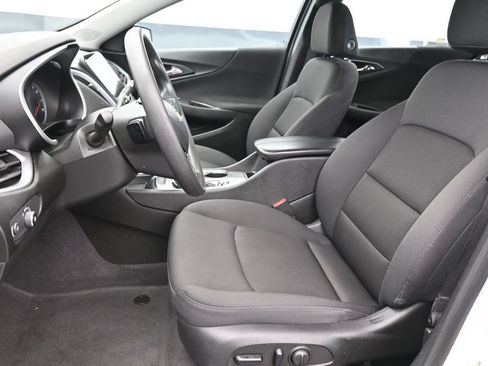 Used 2023 Chevrolet Malibu LT FWD image 15