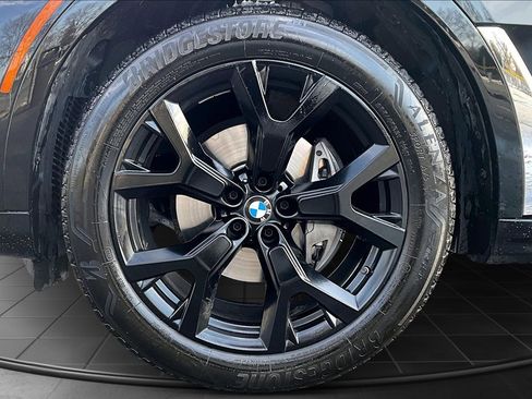 Used 2021 BMW X7 xDrive40i w/ Cold Weather Package image 35