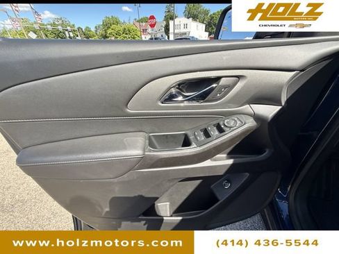 Certified 2023 Chevrolet Traverse LT w/ Midnight/Sport Edition AWD/4WD image 21