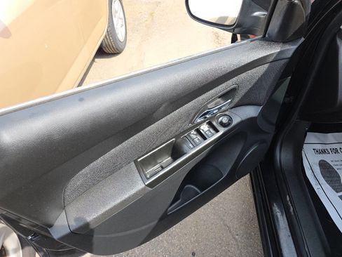Used 2014 Chevrolet Cruze LT FWD image 8