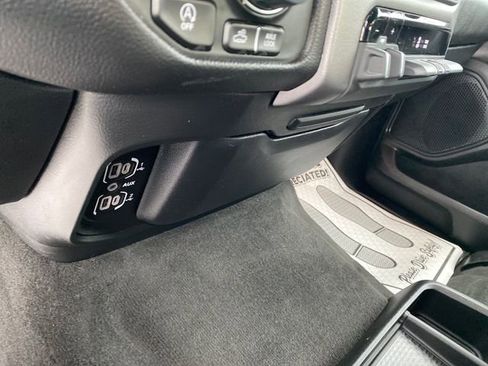 Used 2023 RAM 1500 Big Horn AWD/4WD image 18