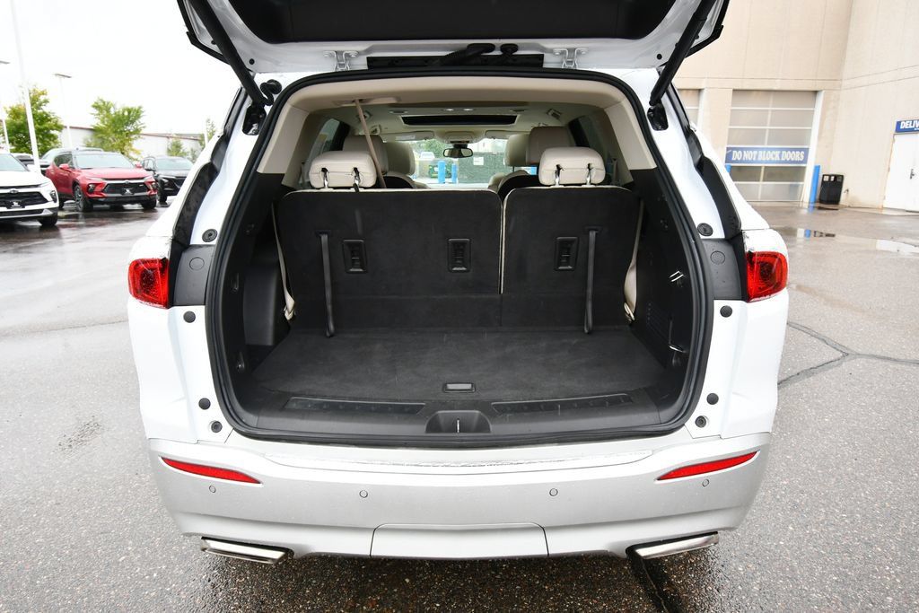 Used 2023 Buick Enclave Essence w/ Experience Buick Package AWD/4WD image 7