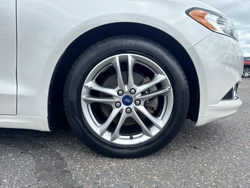 Used 2015 Ford Fusion Titanium FWD image 9