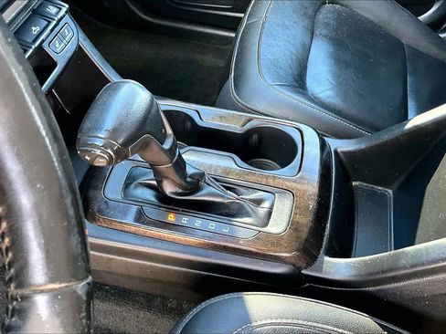 Used 2018 GMC Canyon SLT w/ Driver Alert Package image 15