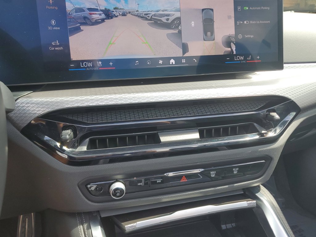 Used 2026 BMW 430i Convertible w/ M Sport Package RWD image 26