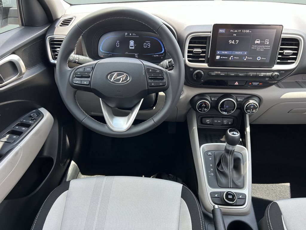 New 2026 Hyundai Venue SEL FWD image 4