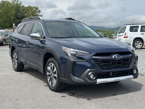 Used 2024 Subaru Outback Touring XT AWD/4WD image 1