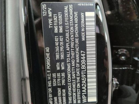 New 2026 Porsche Macan image 19