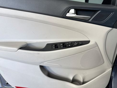 Used 2021 Hyundai Tucson Value FWD image 19