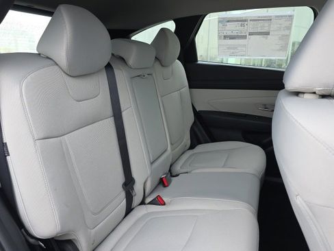 New 2026 Hyundai Tucson SE image 7