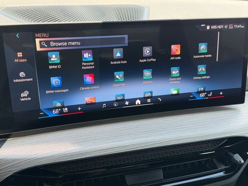 Used 2025 BMW 330i Sedan w/ M Sport Package RWD image 21