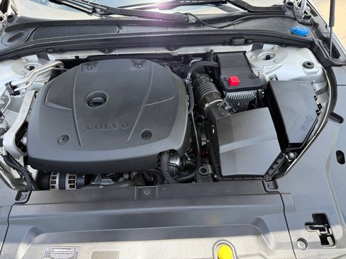 Used 2017 Volvo S90 T6 Momentum w/ Vision Package image 35